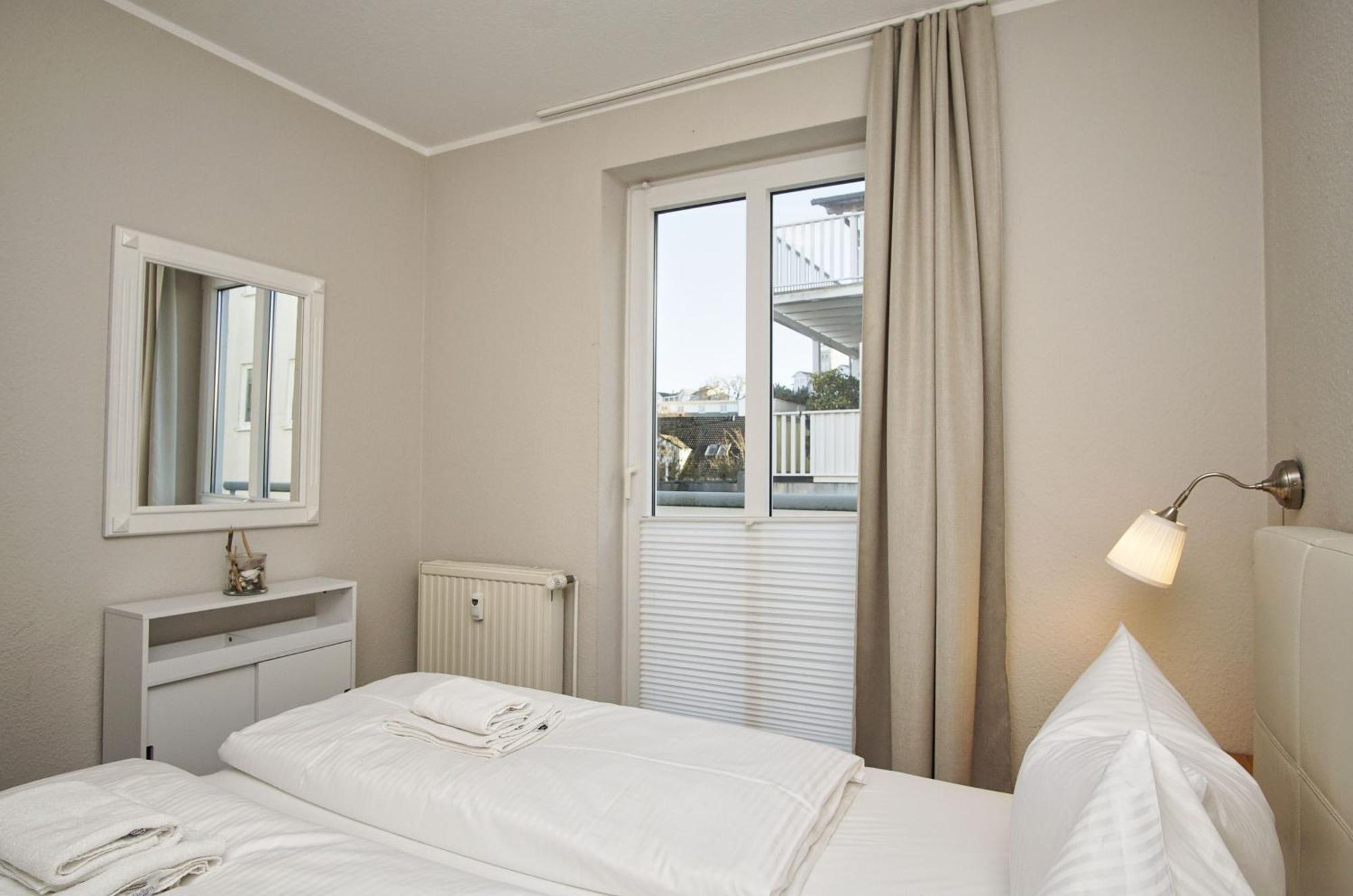 Zentrale Fewo Mit Balkon, Gratis Nutzung Vom Ahoi Erlebnisbad Und Sauna In Sellin - Villa Buskam Fewo 27 Goehren  Buitenkant foto