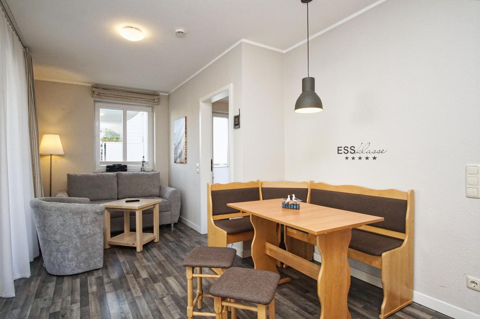 Zentrale Fewo Mit Balkon, Gratis Nutzung Vom Ahoi Erlebnisbad Und Sauna In Sellin - Villa Buskam Fewo 27 Goehren  Buitenkant foto