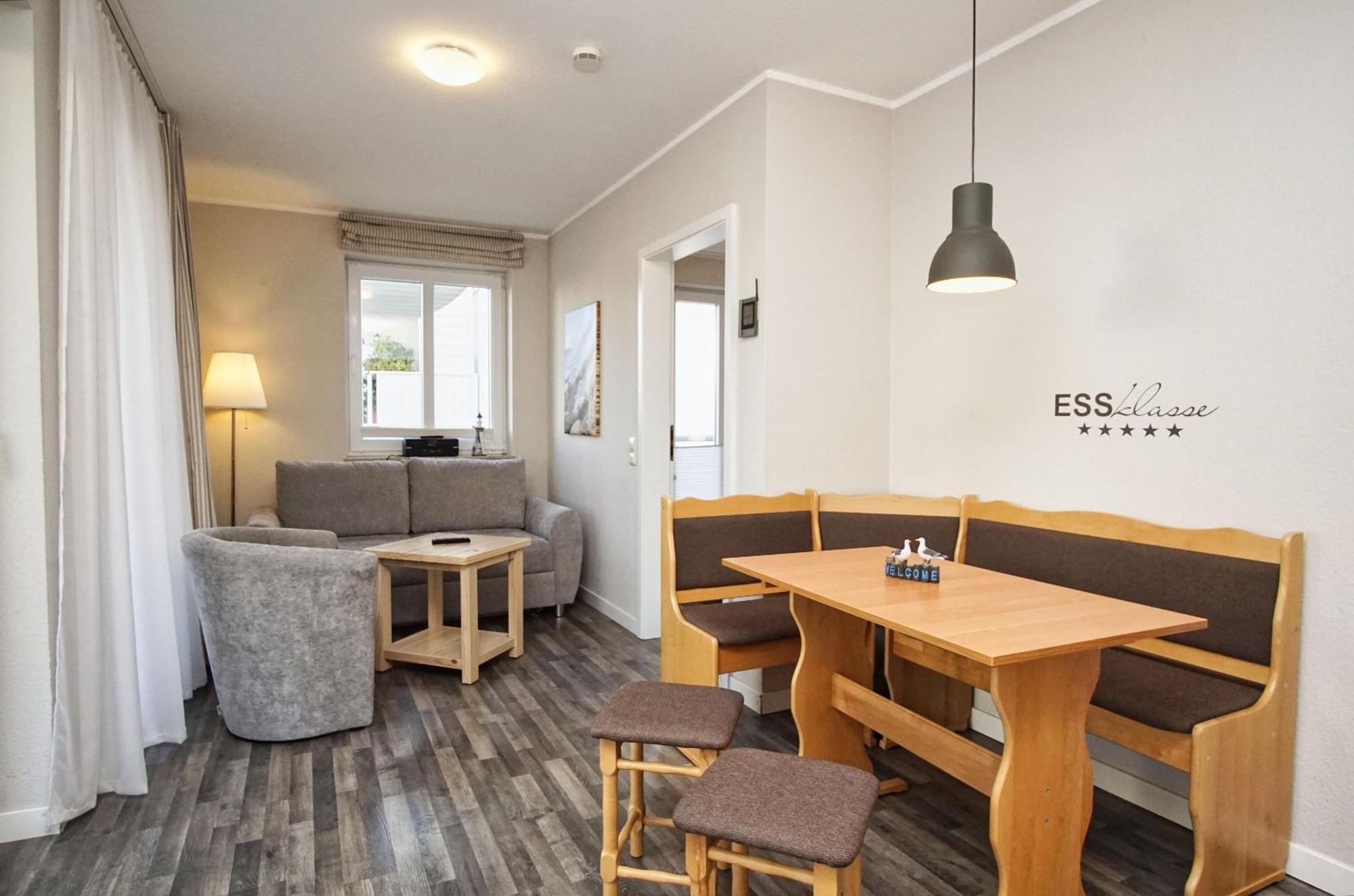 Zentrale Fewo Mit Balkon, Gratis Nutzung Vom Ahoi Erlebnisbad Und Sauna In Sellin - Villa Buskam Fewo 27 Goehren  Buitenkant foto